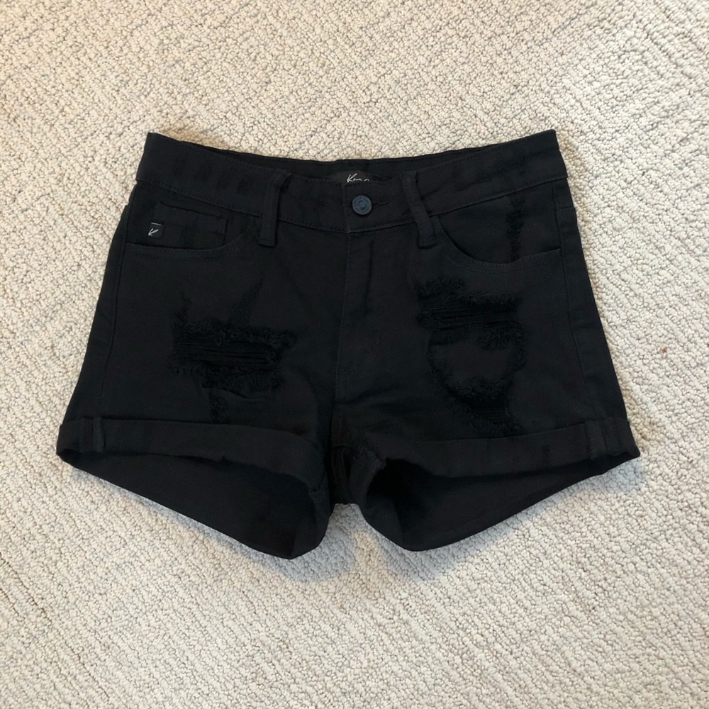 Black jegging shorts